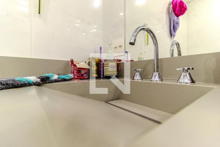 Apartamento à venda com 72m², 2 quartos e 1 vagaBanheiro Social