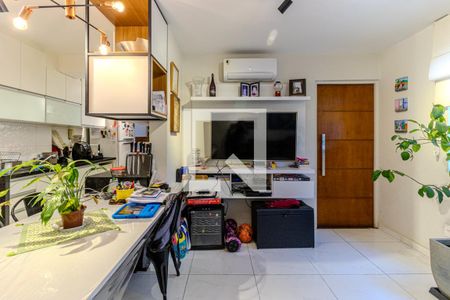 Apartamento à venda com 72m², 2 quartos e 1 vagaSala