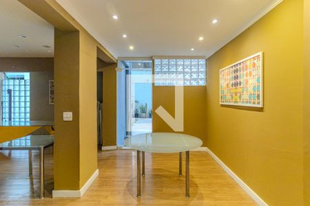 Apartamento à venda com 72m², 2 quartos e 1 vagaÁrea comum