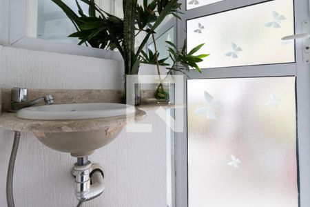 Apartamento para alugar com 189m², 4 quartos e 1 vagaBanheiro de Serviço