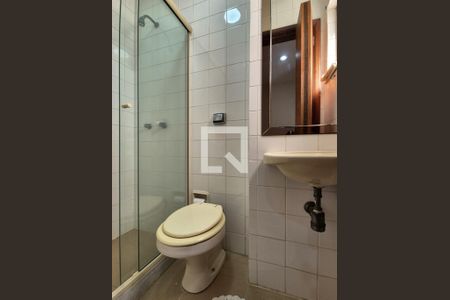 Apartamento à venda com 180m², 3 quartos e 2 vagas Apartamento à venda com 180m², 3 quartos e 2 vagasBanheiro de serviço