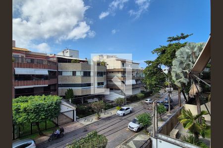 Apartamento à venda com 180m², 3 quartos e 2 vagas Apartamento à venda com 180m², 3 quartos e 2 vagasVista da Varanda