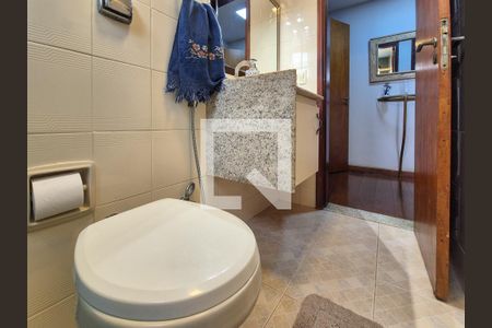 Apartamento à venda com 180m², 3 quartos e 2 vagas Apartamento à venda com 180m², 3 quartos e 2 vagasBanheiro 3