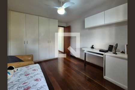 Apartamento à venda com 180m², 3 quartos e 2 vagas Apartamento à venda com 180m², 3 quartos e 2 vagasQuarto 2