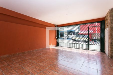 Casa à venda com 250m², 4 quartos e 2 vagas Casa à venda com 250m², 4 quartos e 2 vagasGaragem