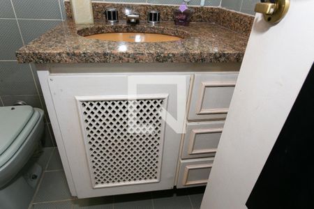 Casa à venda com 250m², 4 quartos e 2 vagas Casa à venda com 250m², 4 quartos e 2 vagasBanheiro da Suíte 2