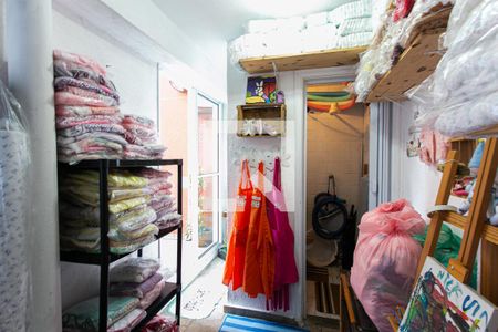 Casa à venda com 250m², 4 quartos e 2 vagas Casa à venda com 250m², 4 quartos e 2 vagasEdícula - Sala