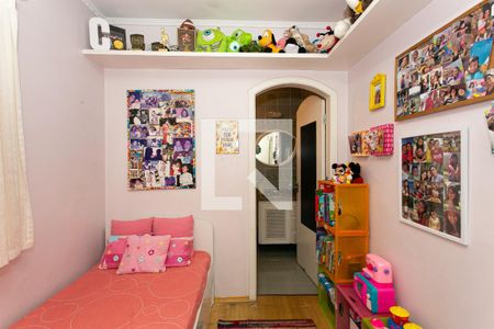 Casa à venda com 250m², 4 quartos e 2 vagas Casa à venda com 250m², 4 quartos e 2 vagasSuíte 2