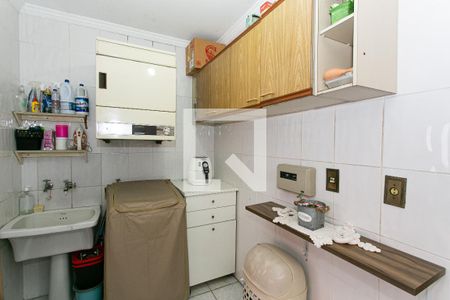 Casa à venda com 250m², 4 quartos e 2 vagas Casa à venda com 250m², 4 quartos e 2 vagasÁrea de Serviço