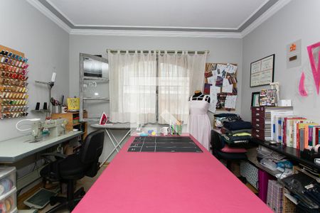 Casa à venda com 250m², 4 quartos e 2 vagas Casa à venda com 250m², 4 quartos e 2 vagasSuíte 3