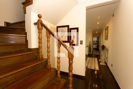 Casa à venda com 250m², 4 quartos e 2 vagas Casa à venda com 250m², 4 quartos e 2 vagasCorredor