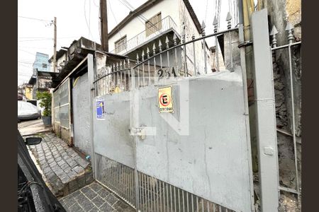 Casa de condomínio para alugar com 20m², 1 quarto e sem vaga Casa de condomínio para alugar com 20m², 1 quarto e sem vagaFachada