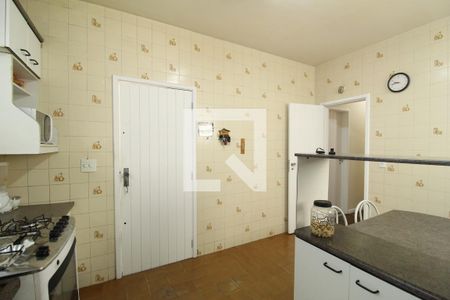 Casa à venda com 342m², 3 quartos e 7 vagasCozinha