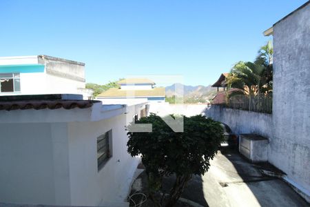 Casa à venda com 342m², 3 quartos e 7 vagasQuarto 1 - Varanda/vista
