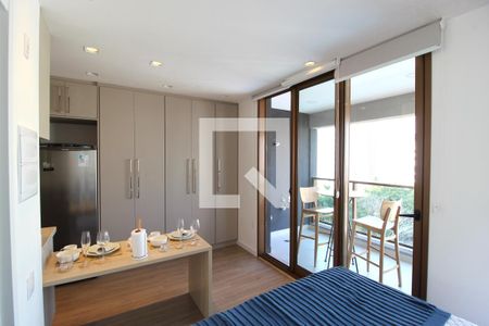 Sala/Quarto de kitnet/studio para alugar com 1 quarto, 29m² em Vila Nova Conceição, São Paulo