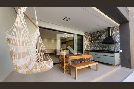 Casa à venda com 240m², 3 quartos e 4 vagasÁrea comum