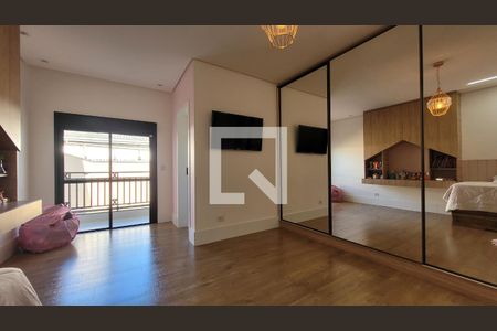 Casa à venda com 240m², 3 quartos e 4 vagasSuíte 1