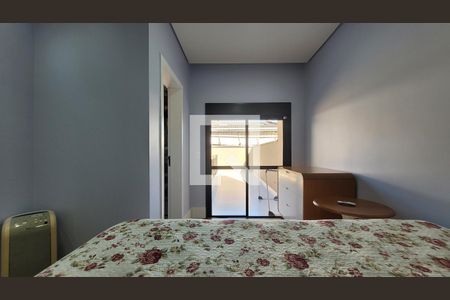 Casa à venda com 240m², 3 quartos e 4 vagasSuíte 3