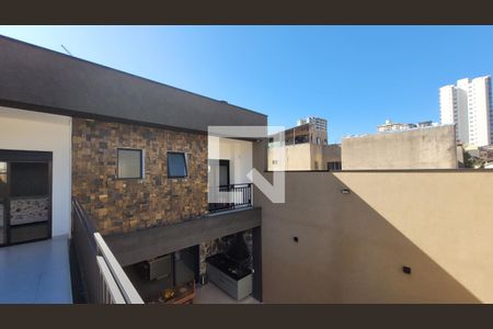 Casa à venda com 240m², 3 quartos e 4 vagasSuíte 3