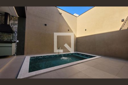 Casa à venda com 240m², 3 quartos e 4 vagasÁrea comum
