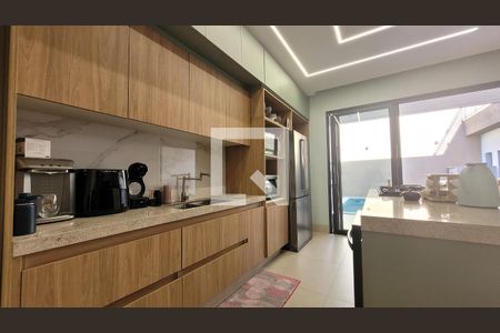 Casa à venda com 240m², 3 quartos e 4 vagasCozinha