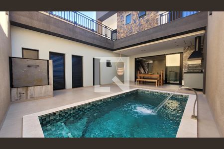 Casa à venda com 240m², 3 quartos e 4 vagasÁrea comum