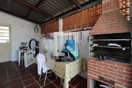 Casa à venda com 259m², 3 quartos e 3 vagas Casa à venda com 259m², 3 quartos e 3 vagasÁrea Externa