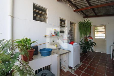 Casa à venda com 259m², 3 quartos e 3 vagas Casa à venda com 259m², 3 quartos e 3 vagasÁrea de Serviço