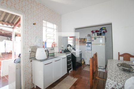 Casa à venda com 259m², 3 quartos e 3 vagas Casa à venda com 259m², 3 quartos e 3 vagasCasa 2 - Cozinha