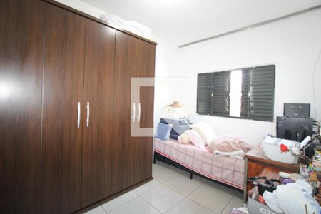 Casa à venda com 259m², 3 quartos e 3 vagas Casa à venda com 259m², 3 quartos e 3 vagasQuarto 3