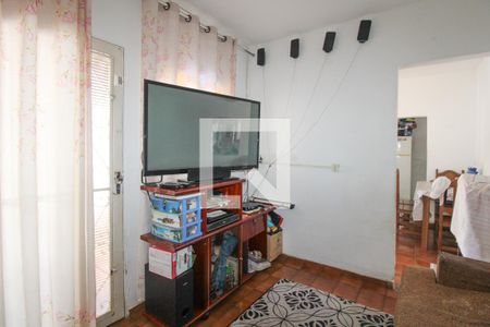 Casa à venda com 259m², 3 quartos e 3 vagas Casa à venda com 259m², 3 quartos e 3 vagasCasa 2 - Sala