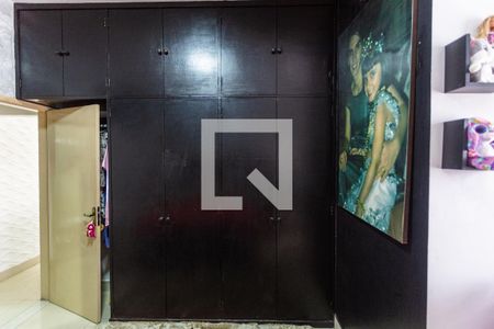 Apartamento à venda com 110m², 3 quartos e sem vagaArmário do Quarto 2