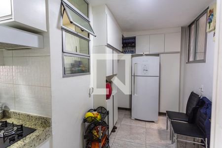 Apartamento à venda com 110m², 3 quartos e sem vagaCozinha/Área de Serviço