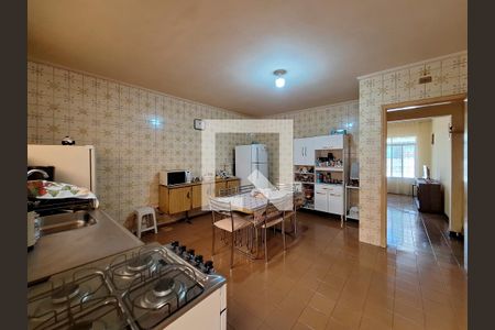 Casa à venda com 198m², 2 quartos e 4 vagasCozinha