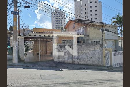 Casa à venda com 198m², 2 quartos e 4 vagasFachada
