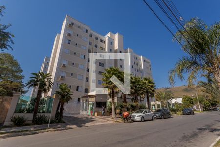 Apartamento à venda com 44m², 2 quartos e 1 vaga Apartamento à venda com 44m², 2 quartos e 1 vagaFachada