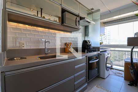 Apartamento à venda com 120m², 2 quartos e 2 vagasCozinha