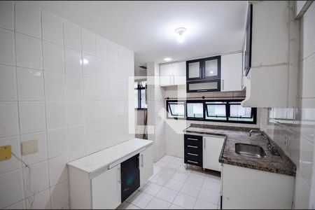 Apartamento à venda com 145m², 2 quartos e 2 vagasCozinha