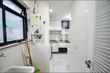 Apartamento à venda com 145m², 2 quartos e 2 vagasÁrea de Serviço
