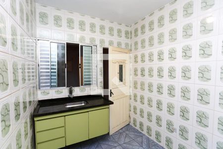 Casa à venda com 80m², 3 quartos e 1 vagacozinha 2