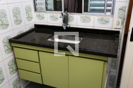 Casa à venda com 80m², 3 quartos e 1 vagacozinha 2