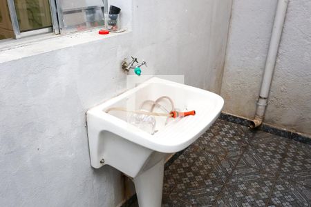 Casa à venda com 80m², 3 quartos e 1 vagaÁrea de Serviço