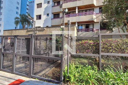 Apartamento à venda com 40m², 2 quartos e sem vaga Apartamento à venda com 40m², 2 quartos e sem vagaEntrada