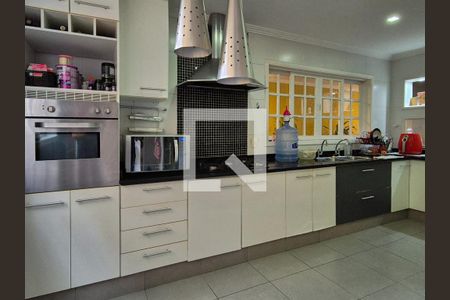 Casa de condomínio à venda com 170m², 4 quartos e 2 vagasCozinha