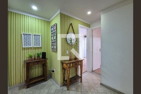 Casa de condomínio à venda com 170m², 4 quartos e 2 vagasHall