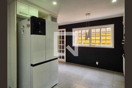 Casa de condomínio à venda com 170m², 4 quartos e 2 vagasCozinha