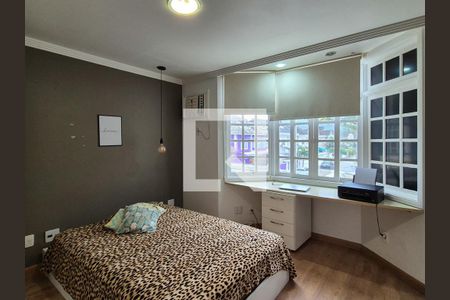 Casa de condomínio à venda com 170m², 4 quartos e 2 vagasSuíte 2