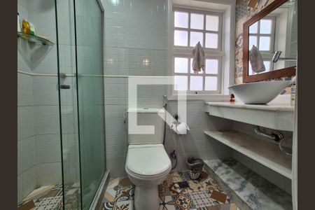 Casa de condomínio à venda com 170m², 4 quartos e 2 vagasBanheiro da Suíte 2