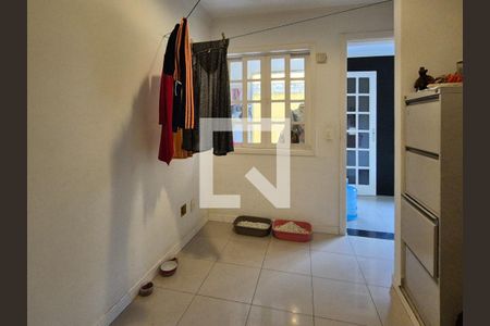 Casa de condomínio à venda com 170m², 4 quartos e 2 vagasQuarto de Serviço