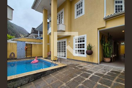 Casa de condomínio à venda com 170m², 4 quartos e 2 vagasÁrea externa